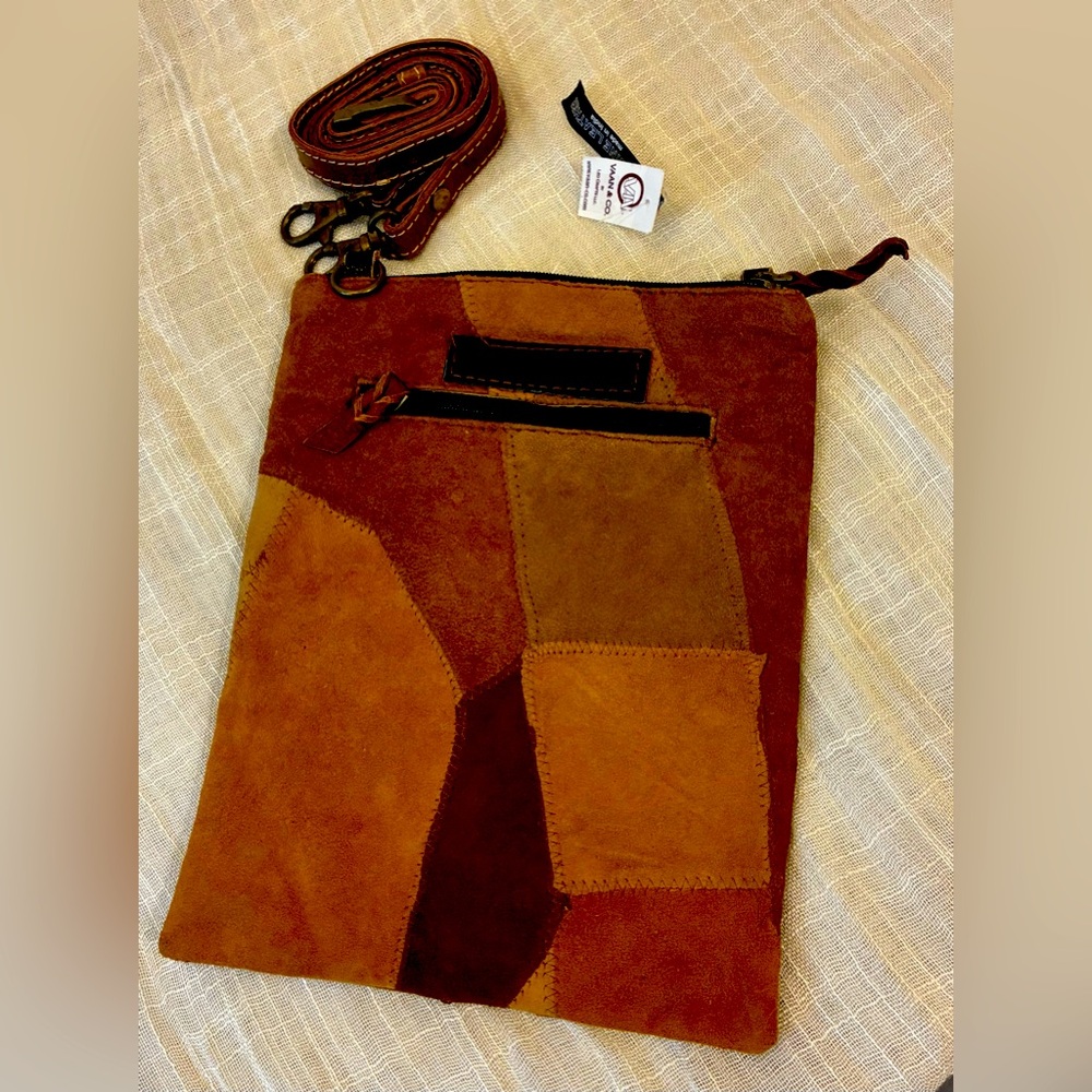 Vaan & Co Leather Crossbody Bag. NWT.